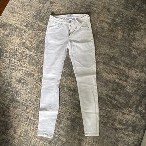 Just Black Size 24 White Jeans with Silver hardware and gold zipper